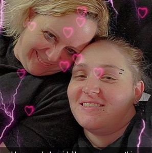 Meet your Posher, Carissa